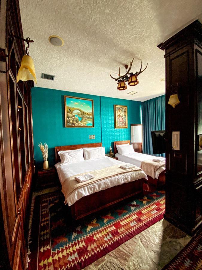 Hotel Iliria Canaj Esterno foto