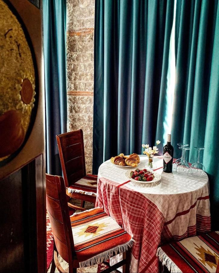 Hotel Iliria Canaj Esterno foto