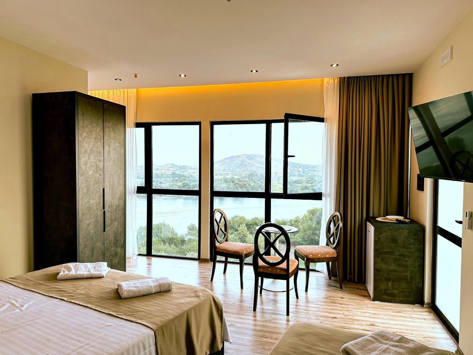 Hotel Iliria Canaj Esterno foto